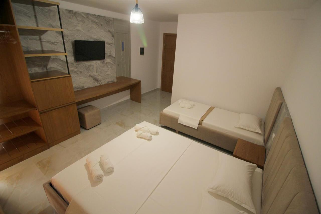 Hotel Four Islands Ksamil Extérieur photo