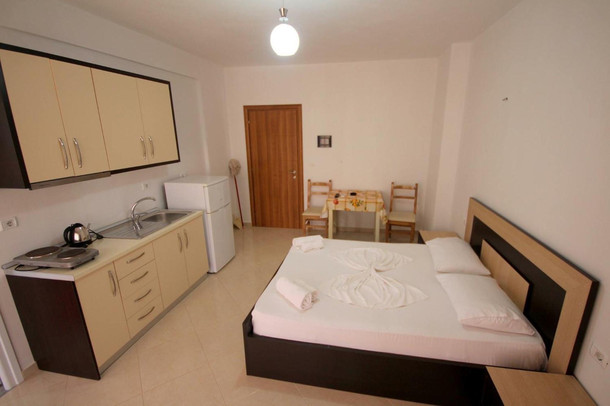 Hotel Four Islands Ksamil Extérieur photo