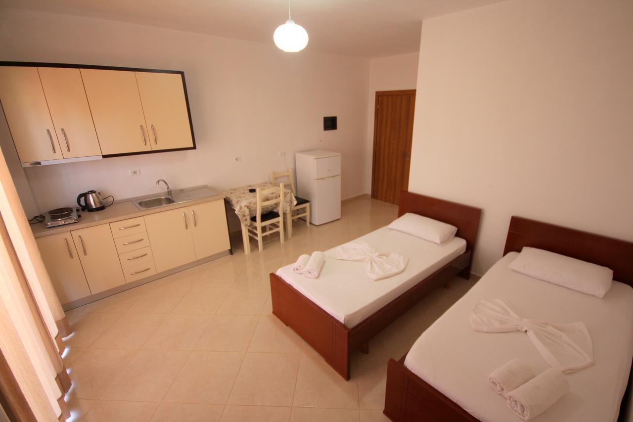 Hotel Four Islands Ksamil Extérieur photo