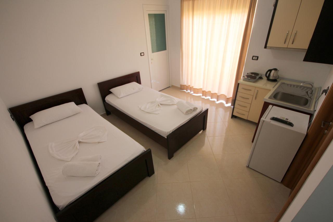 Hotel Four Islands Ksamil Extérieur photo