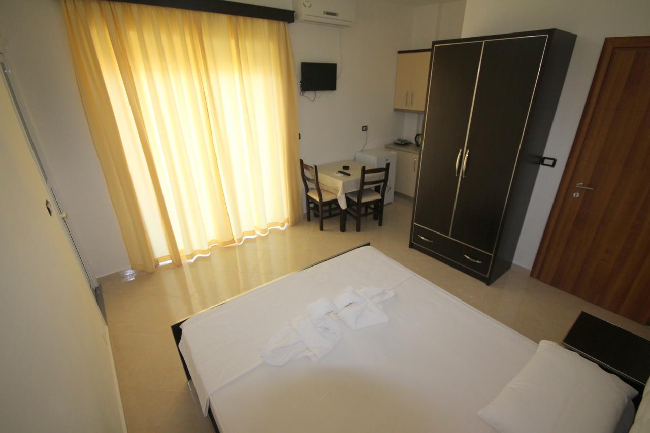 Hotel Four Islands Ksamil Extérieur photo