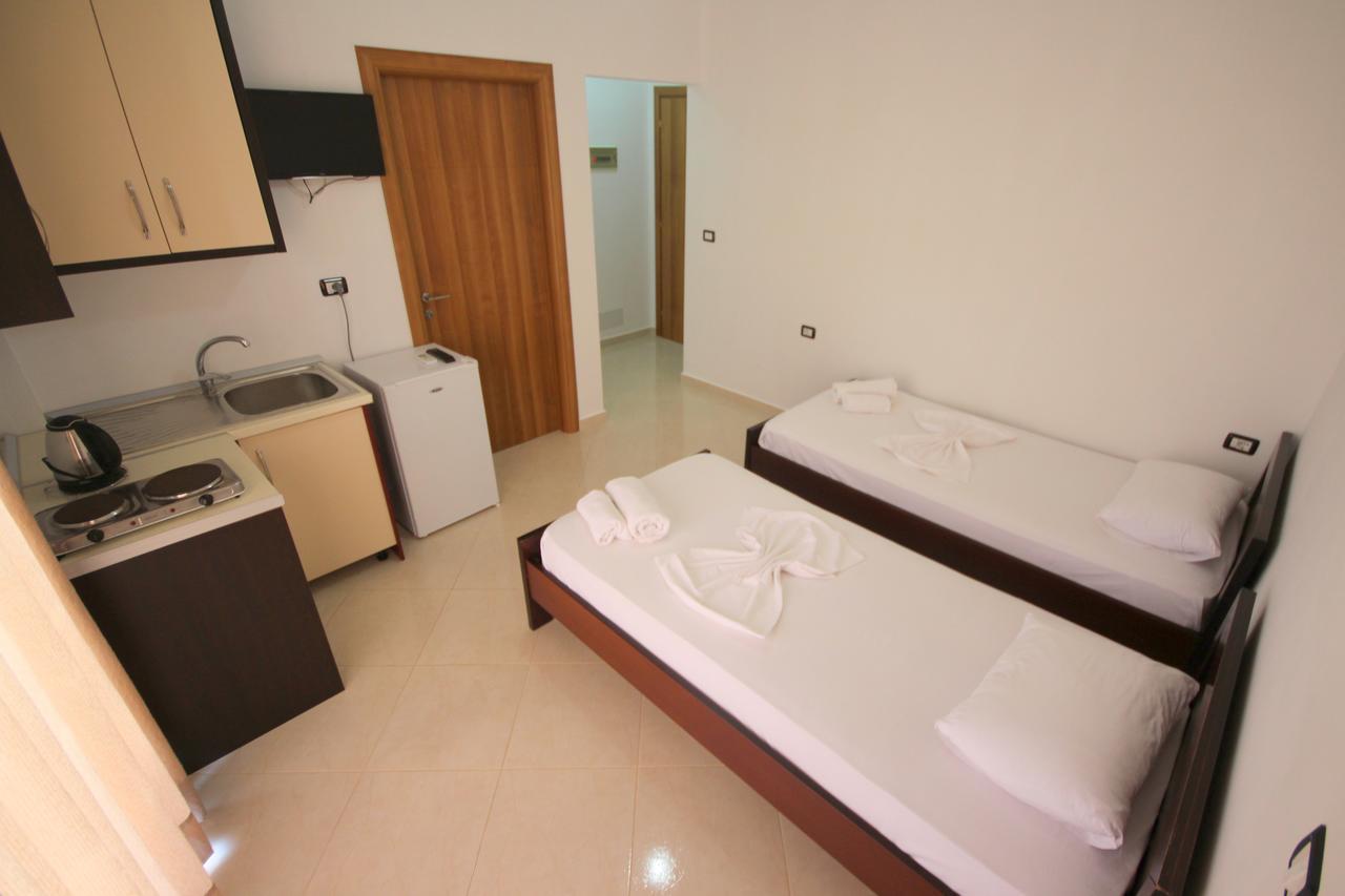 Hotel Four Islands Ksamil Extérieur photo