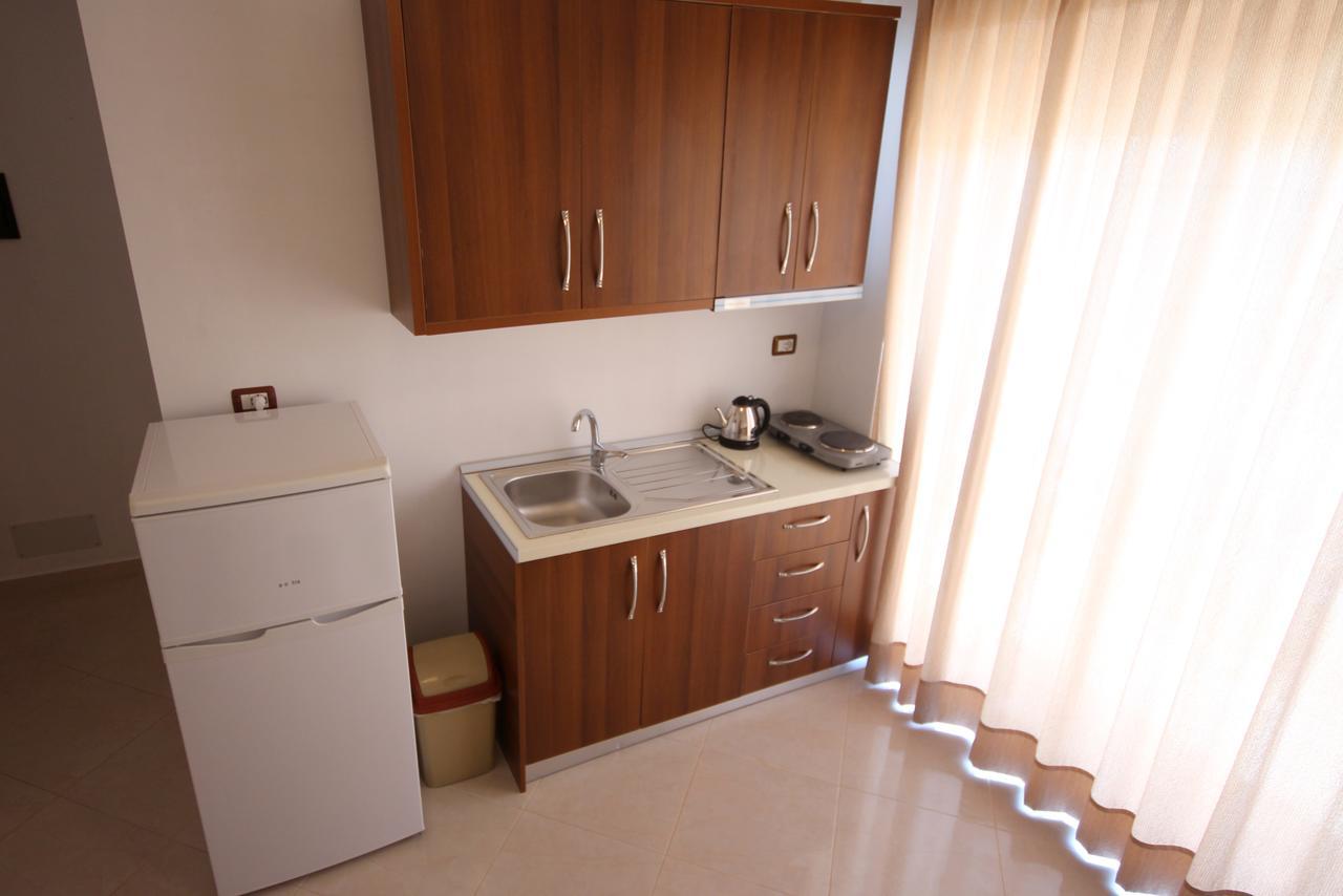 Hotel Four Islands Ksamil Extérieur photo