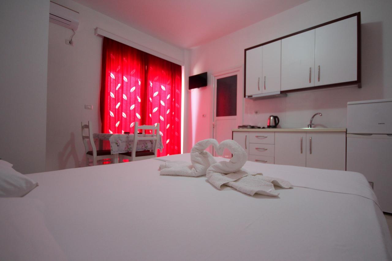 Hotel Four Islands Ksamil Extérieur photo
