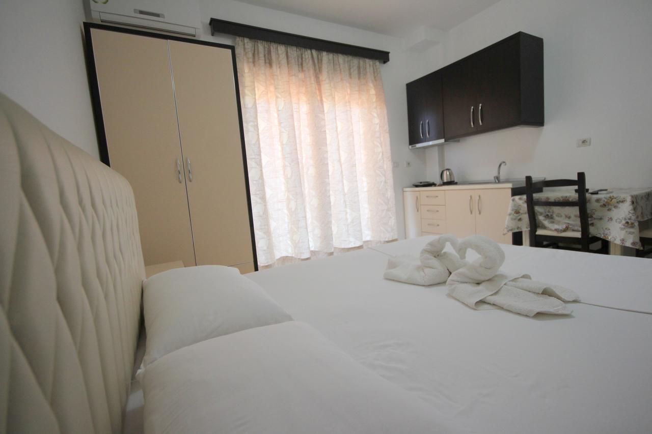 Hotel Four Islands Ksamil Extérieur photo