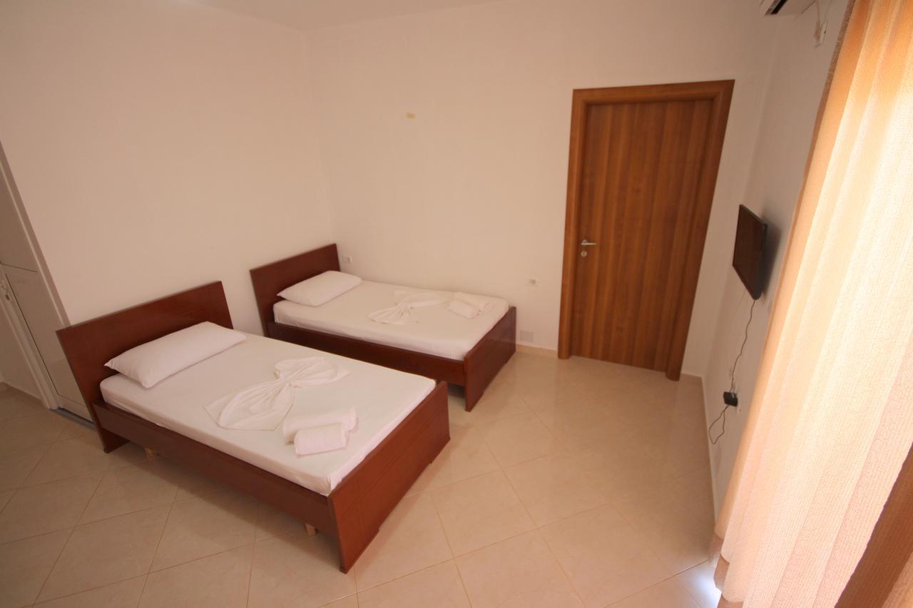 Hotel Four Islands Ksamil Extérieur photo