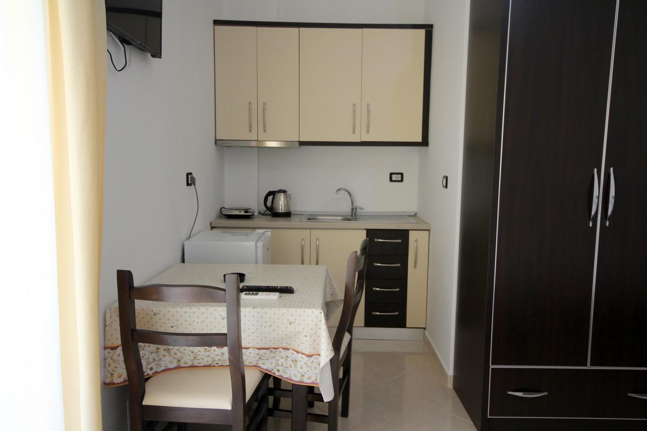 Hotel Four Islands Ksamil Extérieur photo